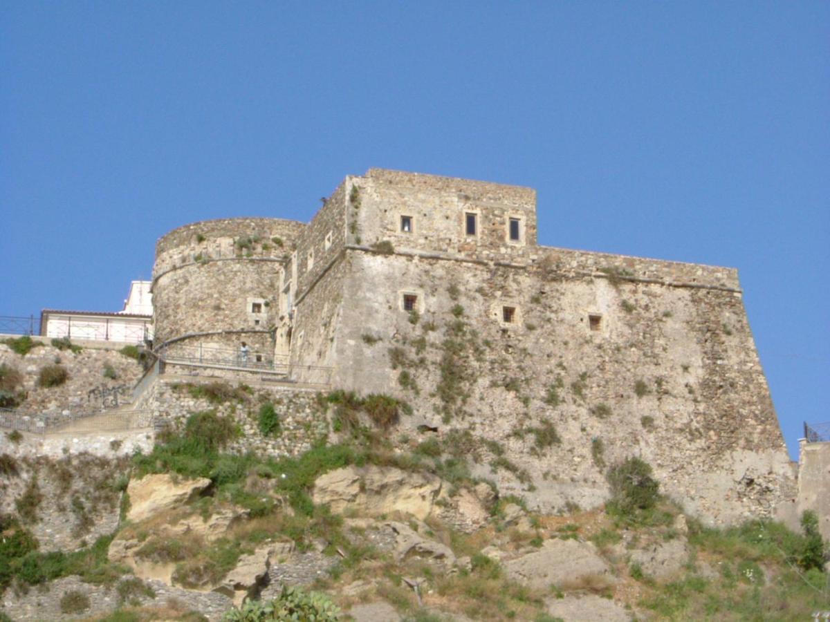 פיצו Il Casalino Apartment מראה חיצוני תמונה